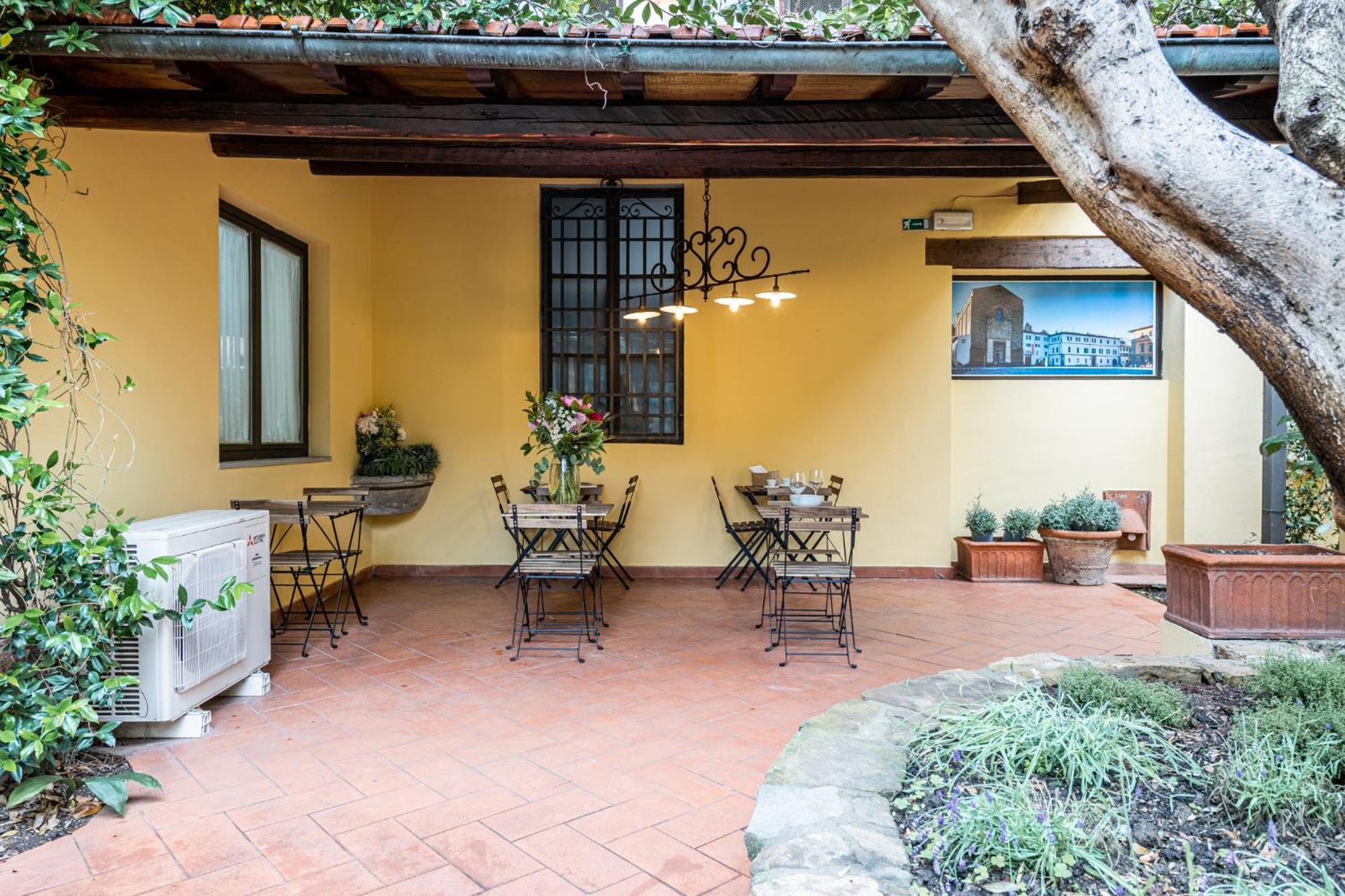 Cortile Santa Monaca Apartamento Florença Exterior foto